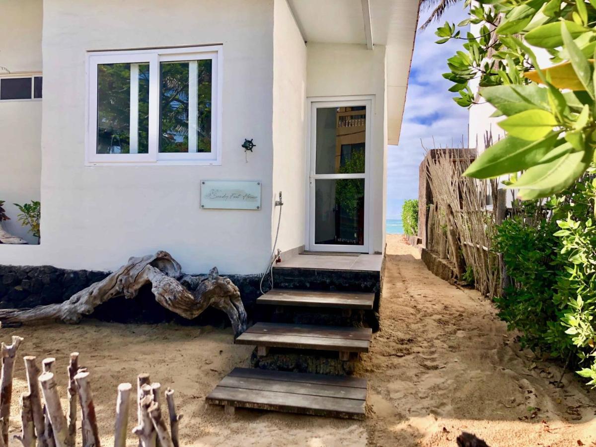Sandy Feet House Holiday home Puerto Villamil
